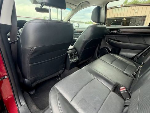 Used 2019 Subaru Outback 3.6R Limited w/ Popular Package #2 AWD/4WD image 23
