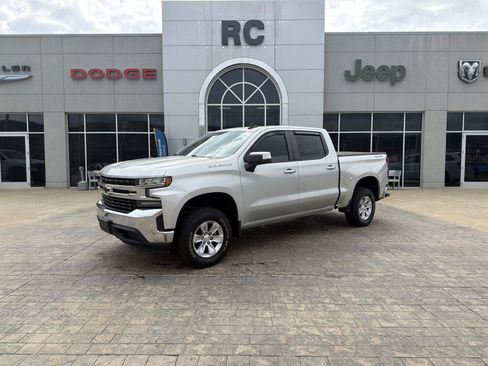 Used 2020 Chevrolet Silverado 1500 LT image 4