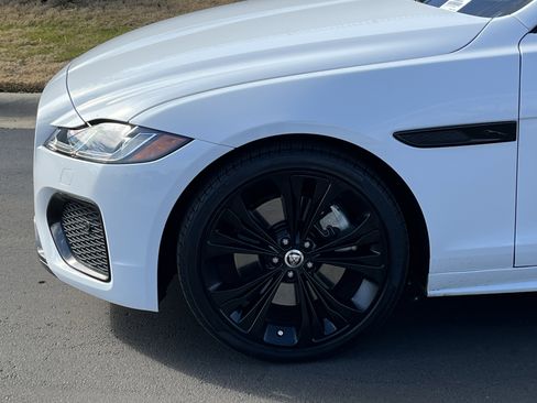Certified 2024 Jaguar XF R-Dynamic SE image 12