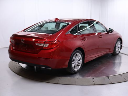 Used 2018 Honda Accord LX image 7
