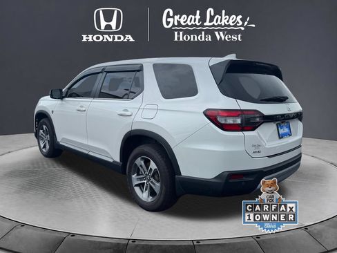 Used 2025 Honda Pilot EX-L image 3