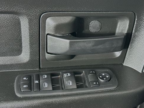 Used 2020 RAM 1500 Tradesman RWD image 21