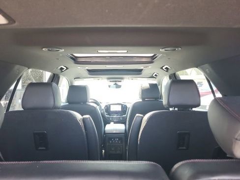 Used 2023 Chevrolet Traverse RS AWD/4WD image 16