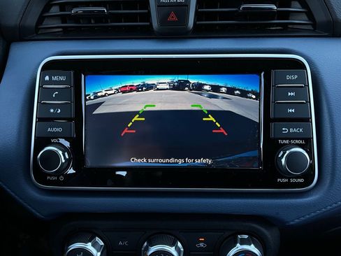 Used 2025 Nissan Versa SV image 26