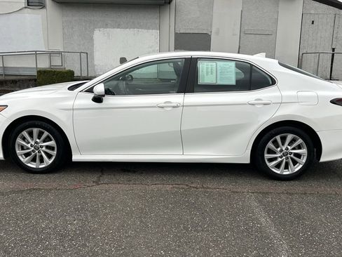 Certified 2021 Toyota Camry LE image 8