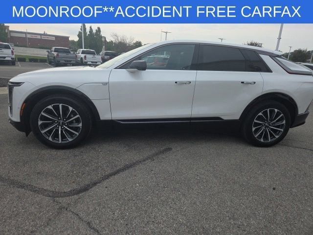 Used 2024 Cadillac Lyriq Sport RWD image 11
