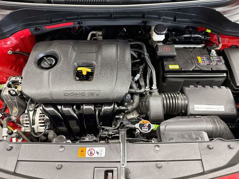 Used 2025 Kia Soul LX w/ LX Technology Package FWD image 31