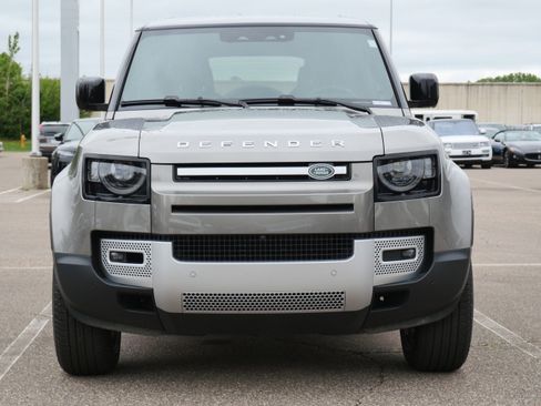 Used 2024 Land Rover Defender 110 S AWD/4WD image 8