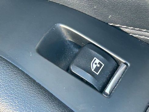 Used 2023 BMW X5 xDrive40i w/ Premium Package AWD/4WD image 40