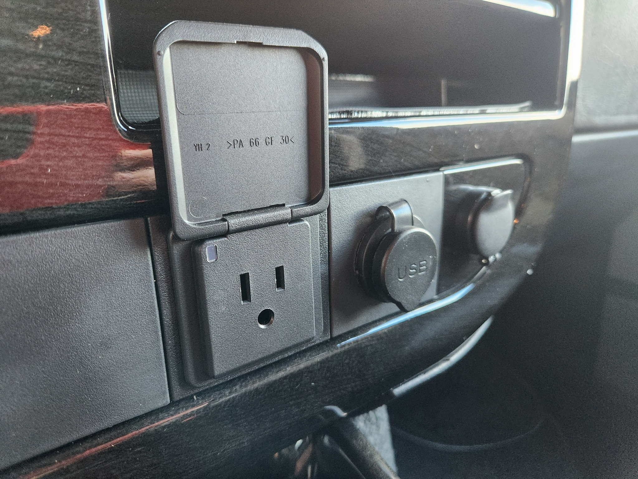 Used 2023 Chevrolet Express 2500 RWD image 46