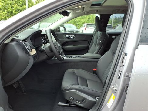New 2026 Volvo XC60 B5 Plus w/ Protection Package Premier AWD/4WD image 11