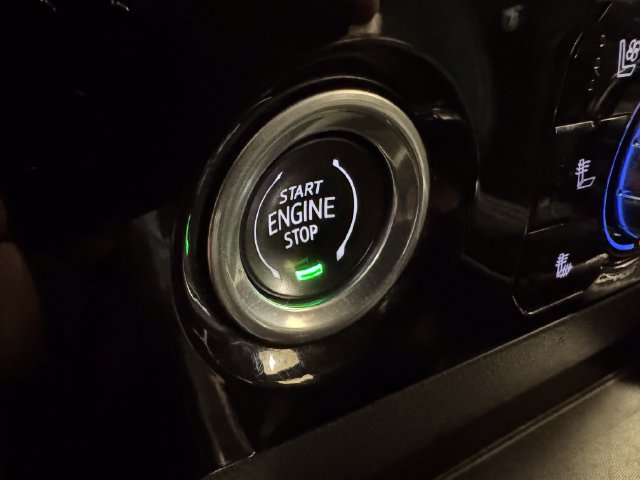 Used 2023 GMC Sierra 1500 SLT AWD/4WD image 11