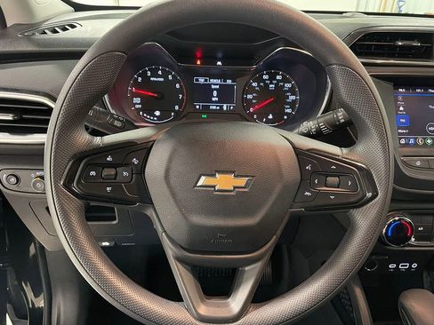 Used 2023 Chevrolet TrailBlazer LT image 30