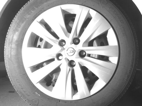 Used 2025 Nissan Sentra S FWD image 15