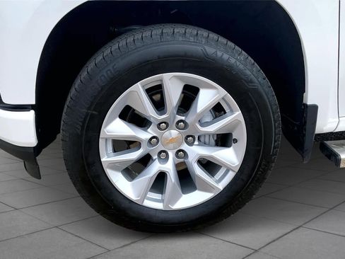 Used 2021 Chevrolet Silverado 1500 Custom RWD image 11
