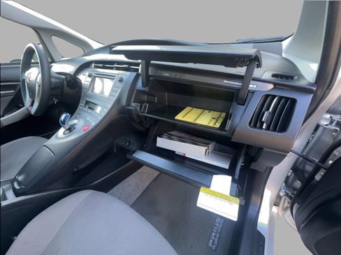 Used 2014 Toyota Prius Prime Plug-In Hybrid FWD image 38