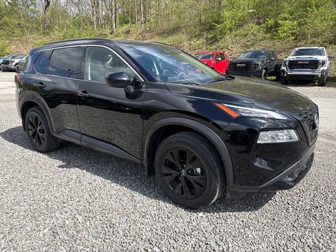 Certified 2023 Nissan Rogue SV w/ SV Premium B Package image 7