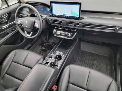 Certified 2024 Lincoln Corsair AWD w/ Equipment Group 101A image 38