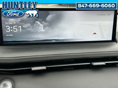 Used 2023 Genesis GV70 3.5T Sport w/ Sport Prestige Package AWD/4WD image 27