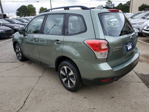 Used 2017 Subaru Forester 2.5i w/ Alloy Wheel Package image 6