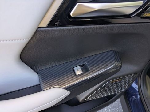 New 2025 Mitsubishi Outlander SE image 27