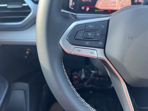 New 2025 Volkswagen Taos SEL image 28