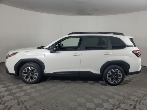 Used 2026 Subaru Forester Premium image 7