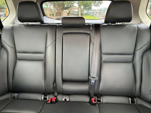 Used 2026 Nissan Rogue SL FWD image 34