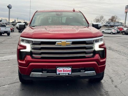 Used 2022 Chevrolet Silverado 1500 High Country w/ High Country Premium Package image 9