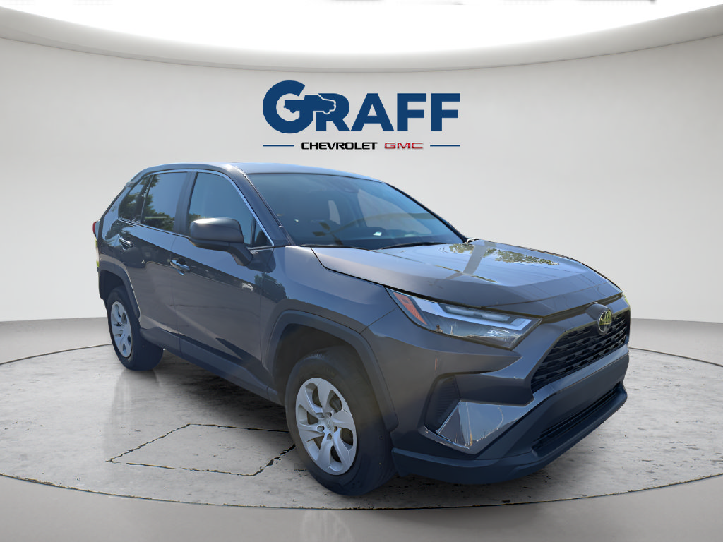 Used 2024 Toyota RAV4 LE AWD/4WD image 8