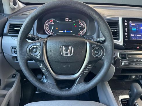 Used 2017 Honda Pilot EX image 31