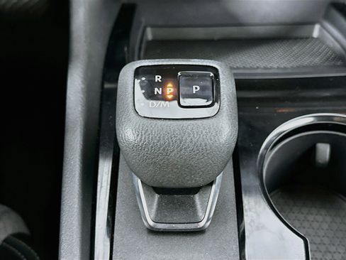 Used 2023 Nissan Rogue SV FWD image 25