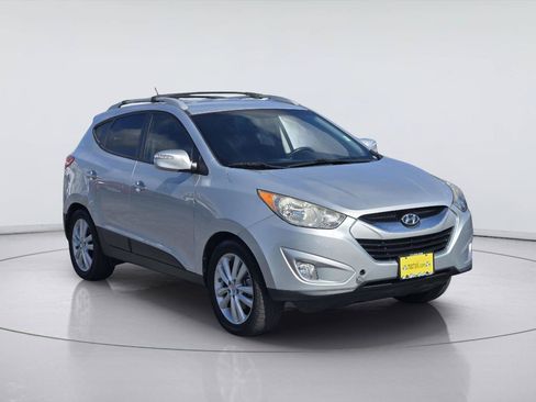 Used 2013 Hyundai Tucson Limited FWD image 3