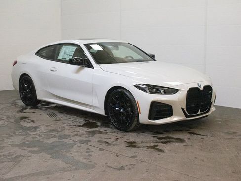 New 2026 BMW 440i xDrive Coupe w/ Premium Package AWD/4WD image 1