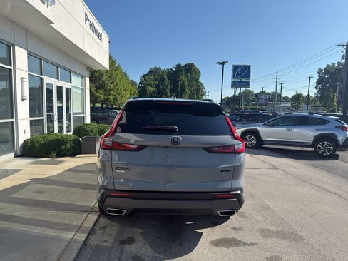 Used 2025 Honda CR-V Sport-L image 4