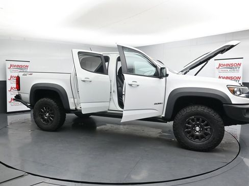 Used 2019 Chevrolet Colorado ZR2 w/ Colorado ZR2 Bison Edition AWD/4WD image 41