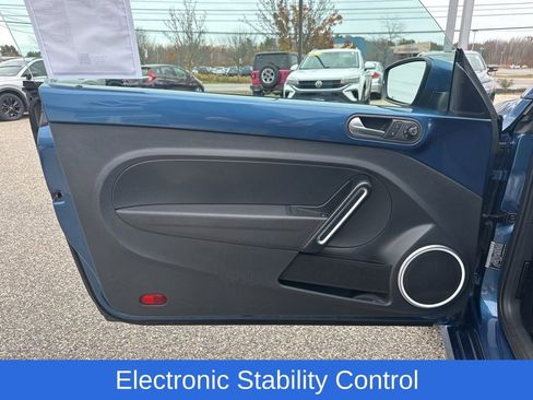 Used 2017 Volkswagen Beetle 1.8T SE image 15