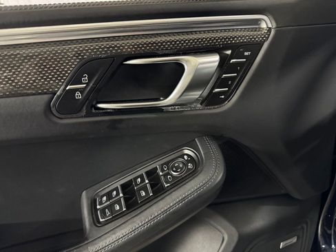 Used 2021 Porsche Macan Turbo w/ Premium Package Plus (PF0) AWD/4WD image 43