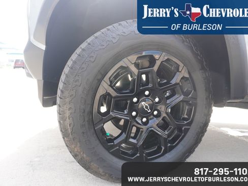 Used 2026 Chevrolet Colorado Trail Boss AWD/4WD image 11