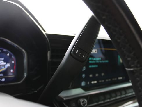 Used 2024 Chevrolet Silverado 2500 LT image 37