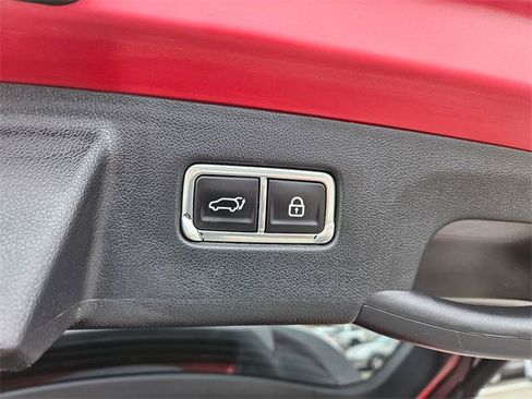 Used 2022 Kia Sorento EX w/ Panoramic Sunroof Package image 13