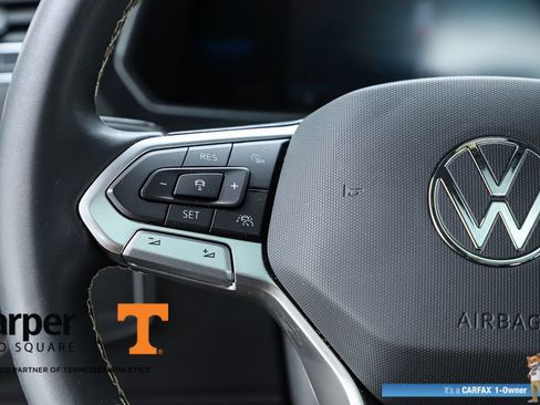 Used 2023 Volkswagen Tiguan SE R-Line image 59