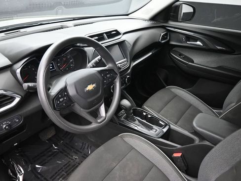 Used 2022 Chevrolet TrailBlazer LT w/ LPO, Blackout Package AWD/4WD image 21