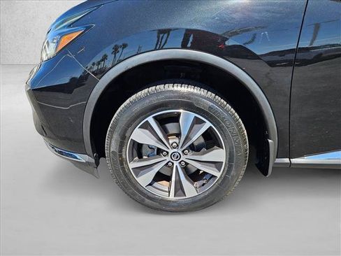 Used 2019 Nissan Murano S FWD image 22