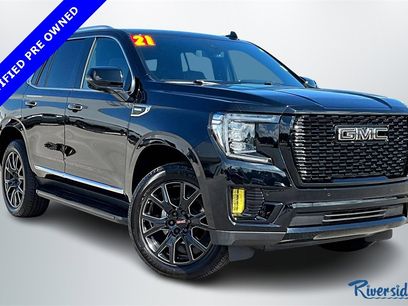 Used 2021 GMC Yukon SLT w/ SLT Luxury Package