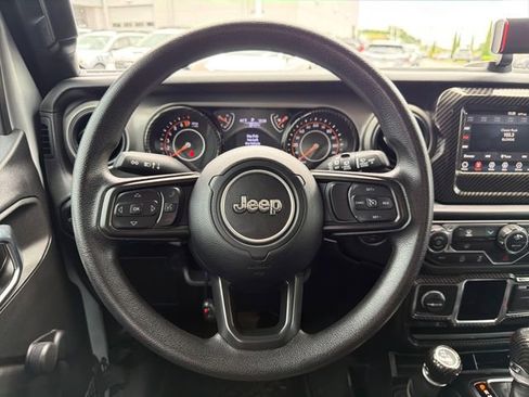 Used 2022 Jeep Wrangler Unlimited Sport AWD/4WD image 10