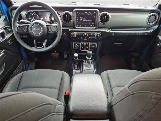 Used 2023 Jeep Wrangler Unlimited w/ Cold Weather Group AWD/4WD image 18