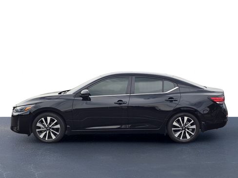 Used 2024 Nissan Sentra SV w/ SV Premium Package FWD image 12