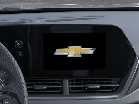 Used 2026 Chevrolet Trax RS w/ Sunroof Package FWD image 20