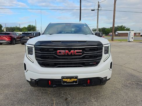 Used 2025 GMC Sierra 1500 AT4 w/ AT4 Premium Package AWD/4WD image 3